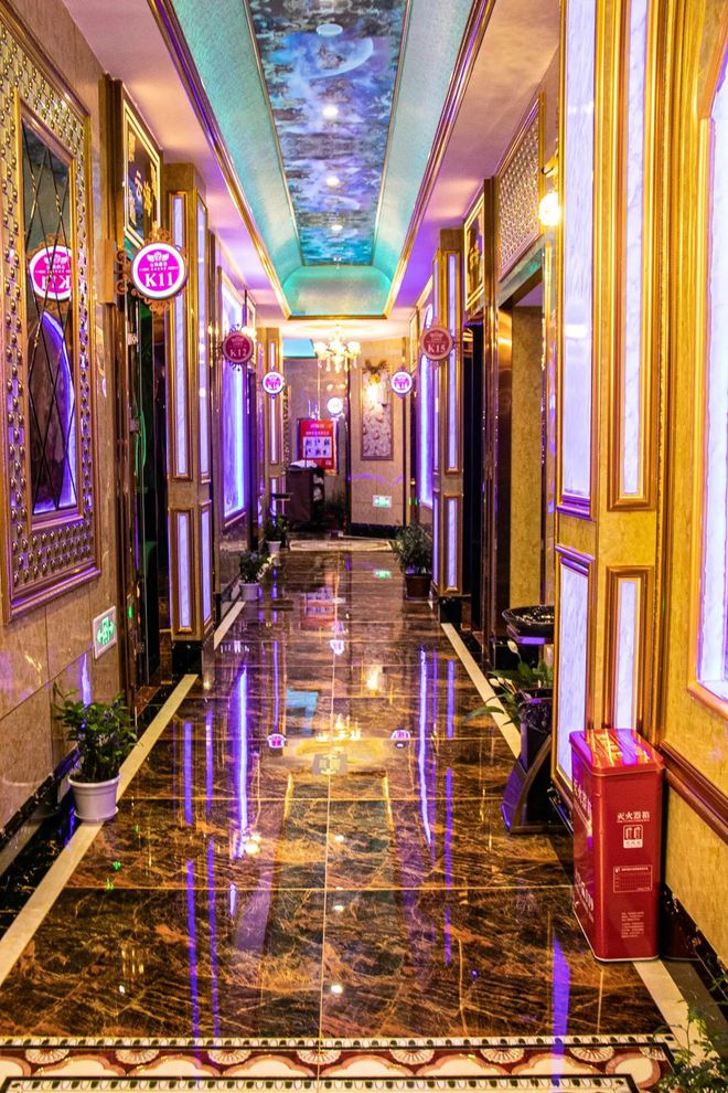 泸州新开1800㎡高端足浴会所 融合足浴与时尚理发的全方位体验