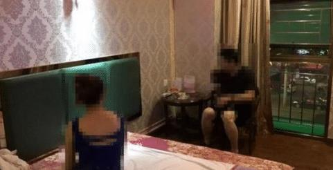 足浴店暗藏玄机 秘密通道与特殊服务的暴利陷阱